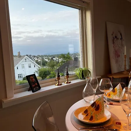 Koselig Med Utsikt, Gaavstand Fra Sentrum *