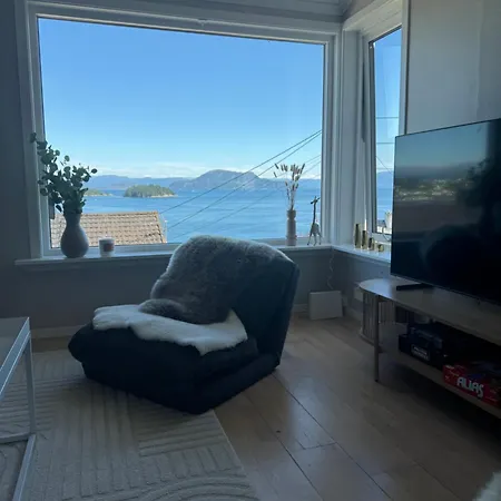 アパート Koselig Med Utsikt, Gaavstand Fra Sentrum ストード